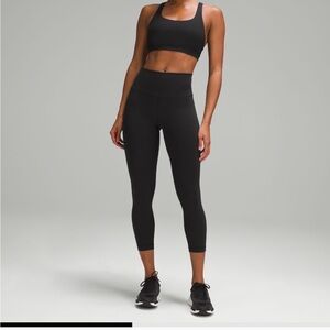 [SOLD] Lululemon Wundertrain High Rise Crop 23”
